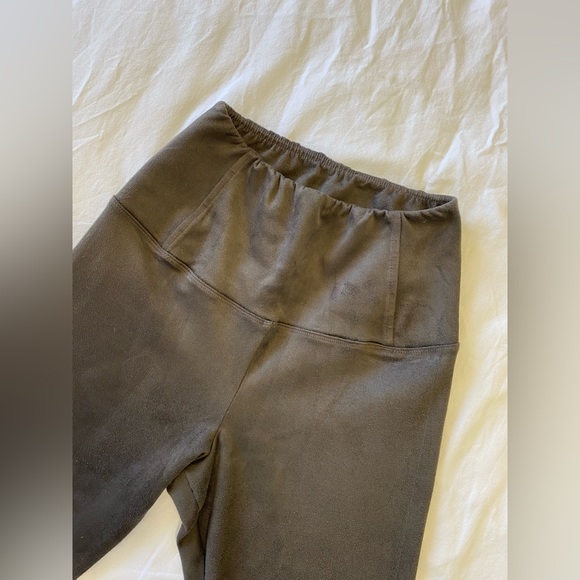 Aritzia Wilfred Free Daria Pant - Suede Legging - Picture 1 of 3